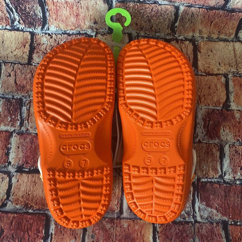 Disney Parks 2022 50th Anniversary Vault Orange Bird Adult Clogs Crocs M5/W7 - Picture 5 of 6